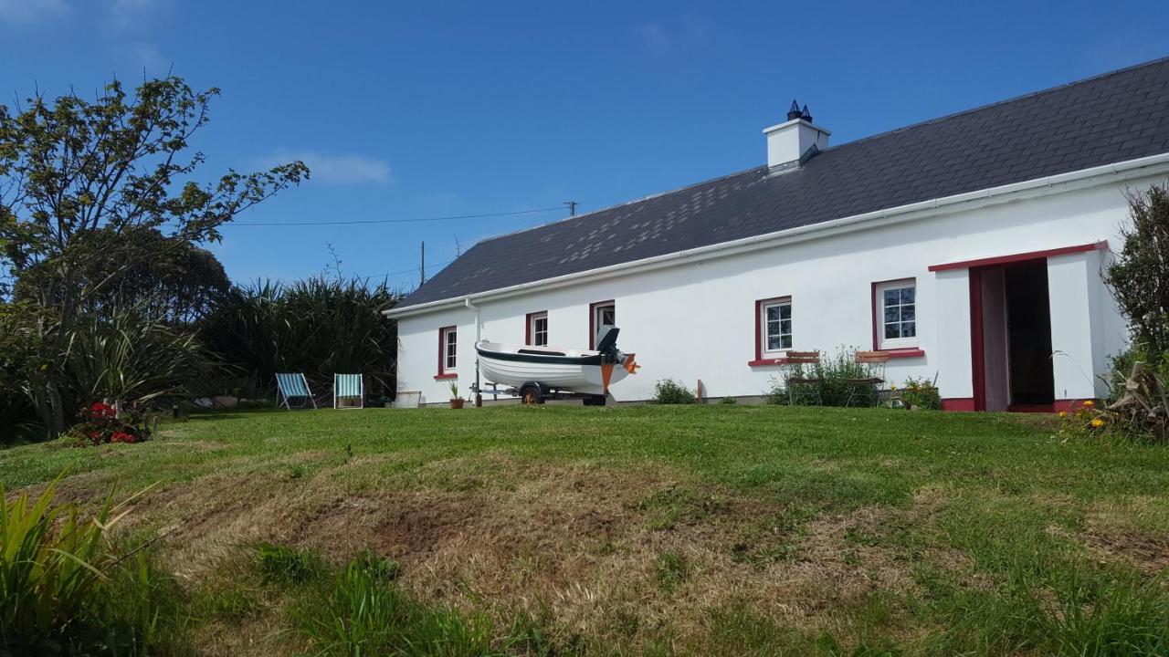 B&B The Red Door Cottage Donegal Town Exteriör bild