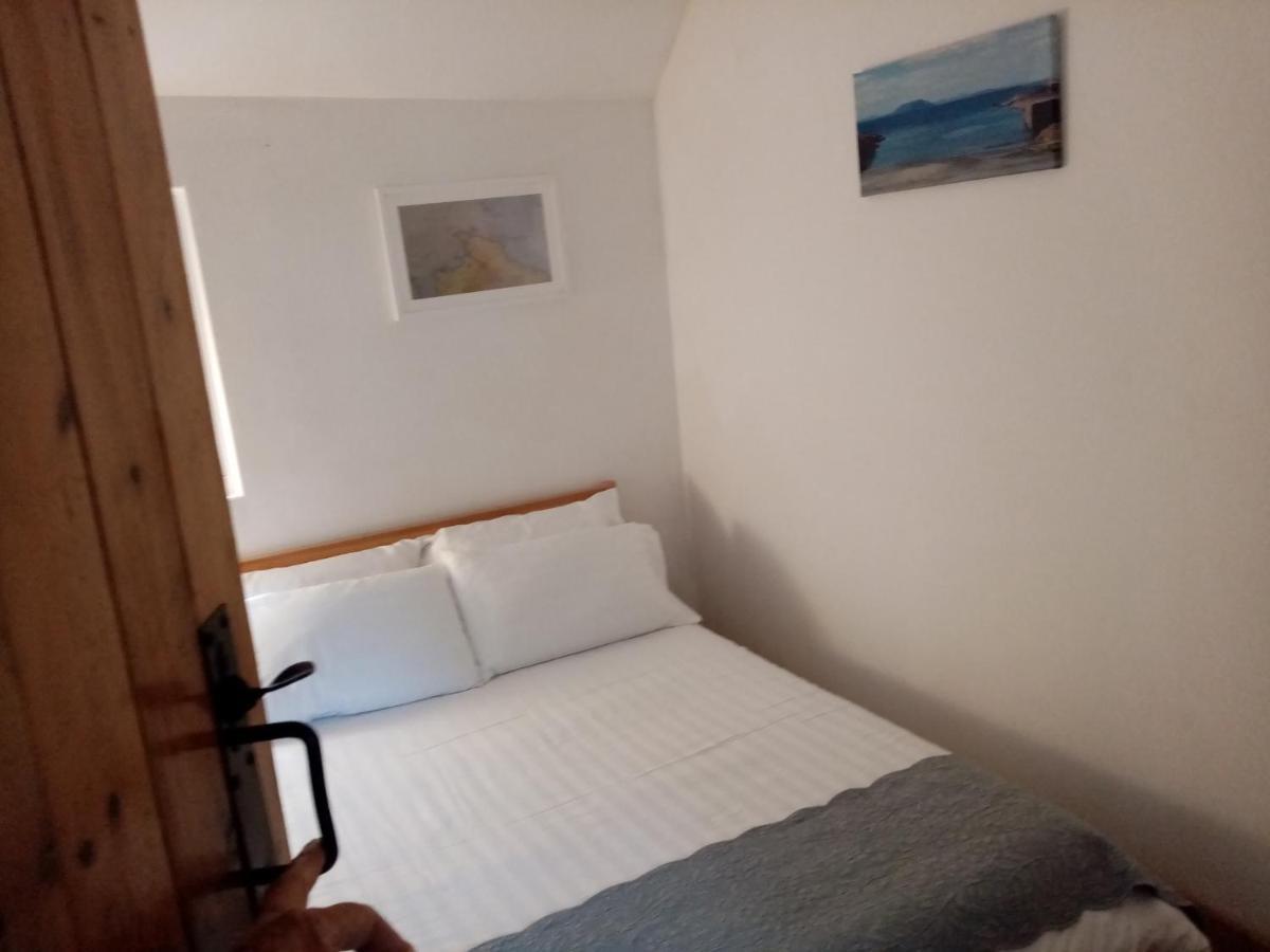 B&B The Red Door Cottage Donegal Town Exteriör bild