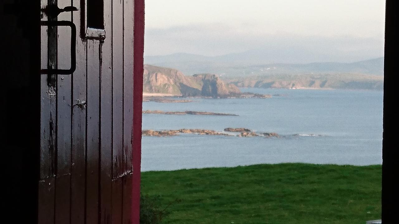 B&B The Red Door Cottage Donegal Town Exteriör bild